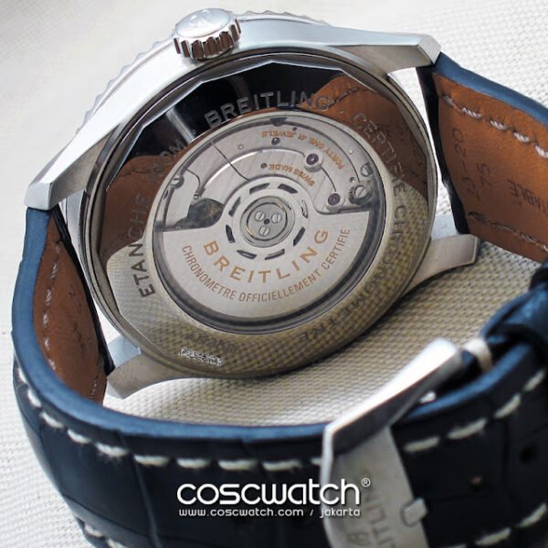 breitling navitimer b35 back