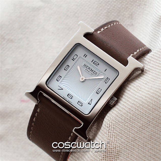 hermes hhour front