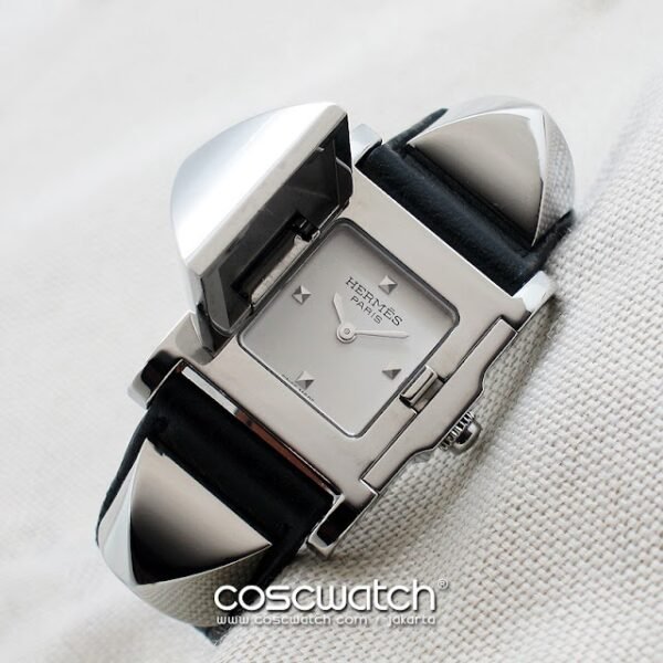 hermes medor open