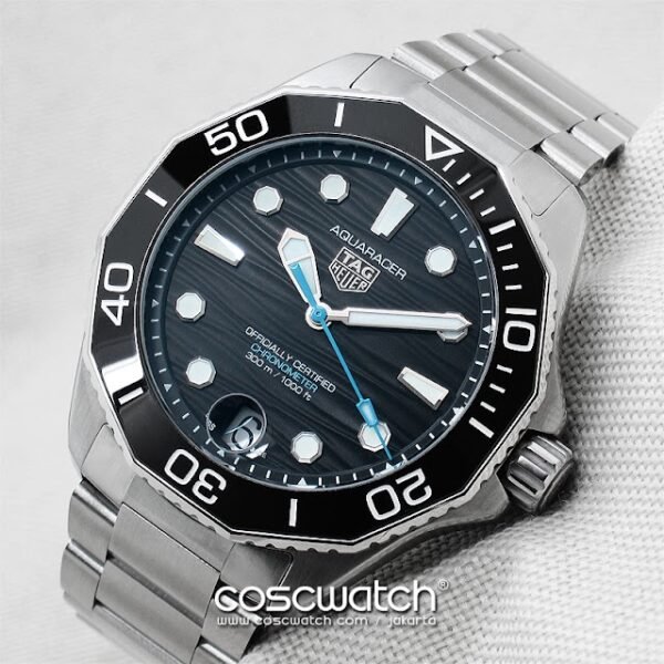tag heuer aquaracer 300 black wave front